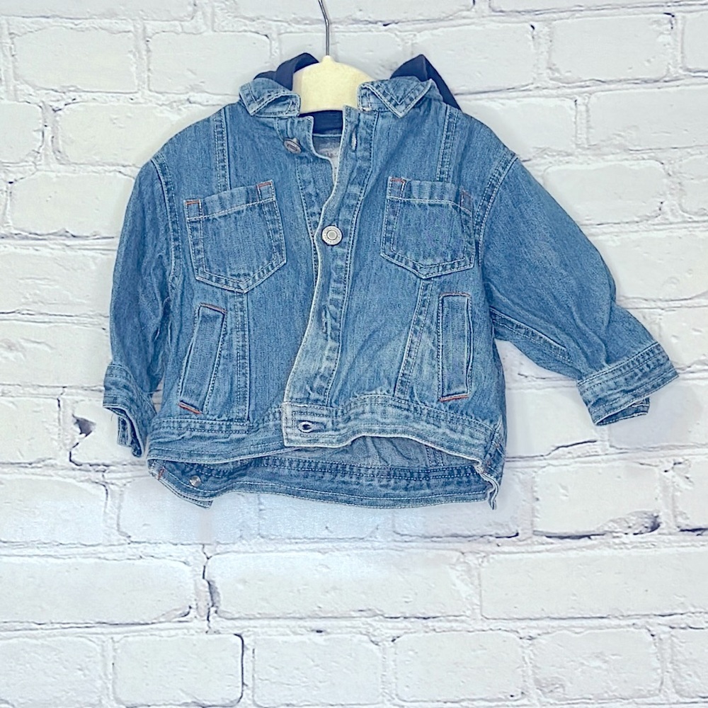 Carter’s Hooded Blue Jean Jacket Baby Size 6 Months Excellent Condition